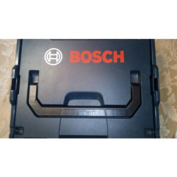 Bosch 18v Li-Ion Combo Drill/Driver Kit w / Bonus AM-FM Radio