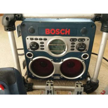 8pc Bosch 18v Cordless Combo Drill Circular Saw Radio Impact Jig 2 Sawzall