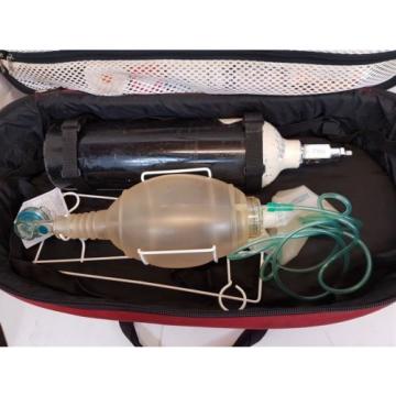Laerdal Oxi-Pro Oxygen Resuscitation Kit with Linde Oxygen Tank + CIG Regulator