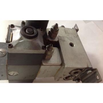 REXROTH  VALVE  4WE10E21/AW110NDZL/5V