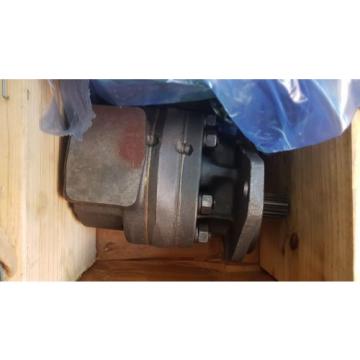 New Komatsu Haldex Hydraulic Pump 876530 / 1270514H91 Made in USA