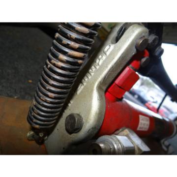 T&amp;B Greenlee Hydraulic Hand / Foot Pump 13586, 9800 PSI