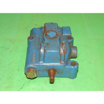 Vickers CMD12 P1020D010 Hydraulic Directional Control Valve