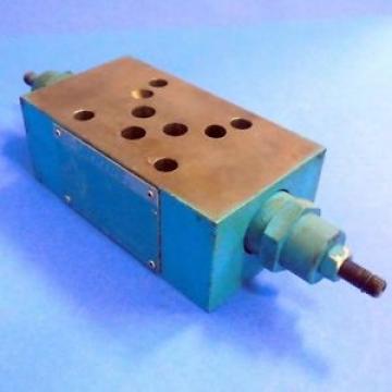 VICKERS 4570PSI HYDRAULIC FLOW CONTROL VALVE DCMFN-5-Y-A2W-B2W-30