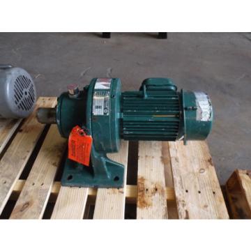 SUMITOMO SM-CYCLO CHHMS14130YC-B GEARMOTOR, RATIO 55, 1 HP, 1750 RPM USED