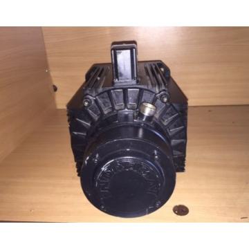 Indramat/Rexroth MAC112A-0VD-3-C/130-A-1/S005 Servo Motor