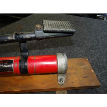 T&amp;B Greenlee Hydraulic Hand / Foot Pump 13586, 9800 PSI
