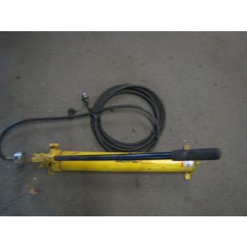 Enerpac P801 Hydraulic Hand Pump 1000psi  W/ Hose And Pressure Gage