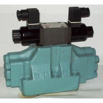 D08 4 Way A-T Center Hydraulic Solenoid Valve i/w Vickers DG5S8-S-C-U-H 24 VDC