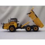 New! Komatsu dump truck HM250 1/50 DieCast Universal Hobbies  f/s from Japan